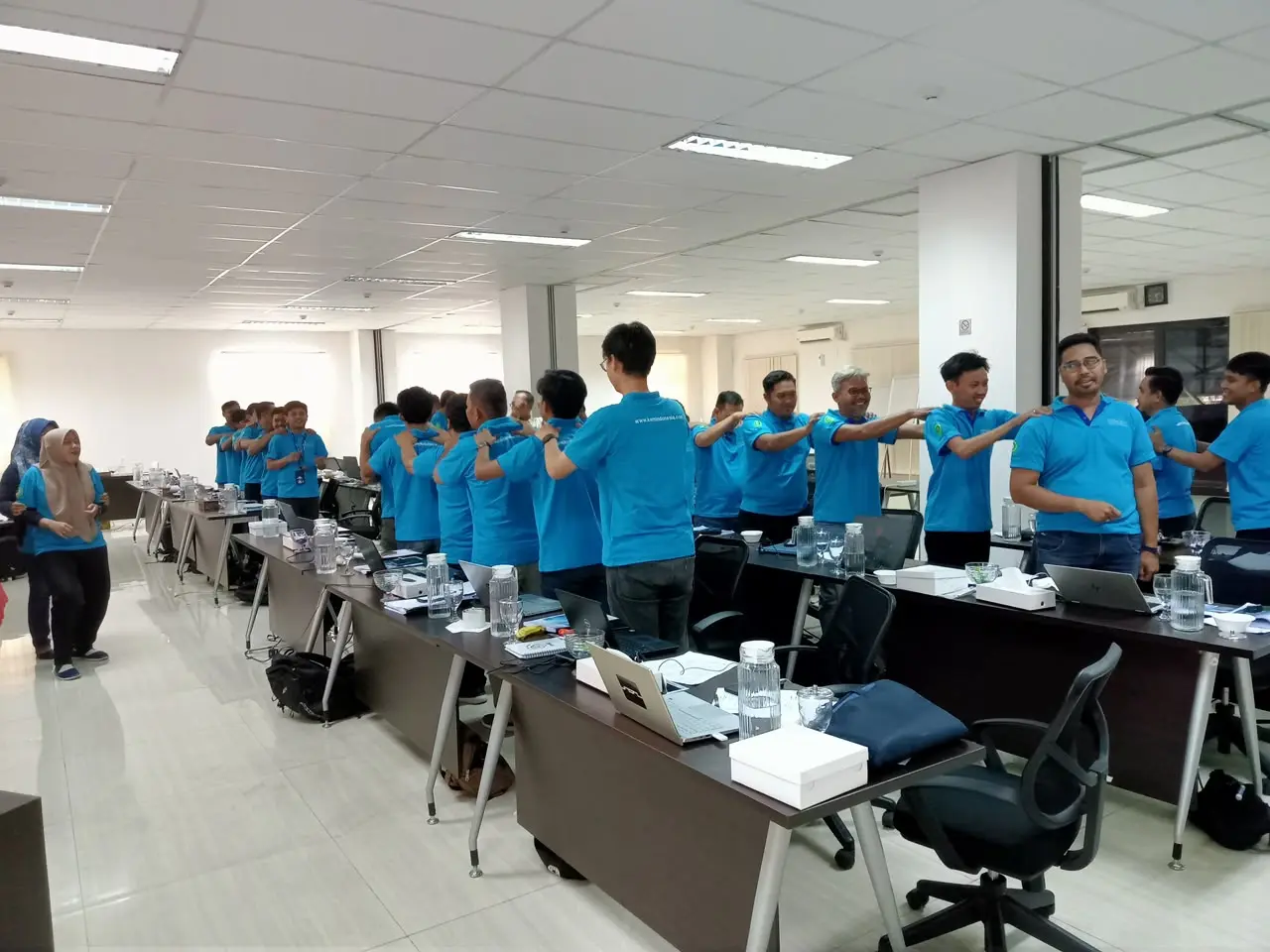Peserta mengikuti kegiatan in-house training interaktif
